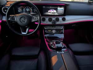 Mercedes Benz E220 TOP/ Pano/ Full Camere/ Bord digital — miniatura 3