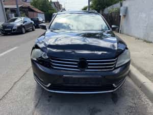 VW Passat 2.0 tdi DSG 2013 avariat lovit — miniatura 1