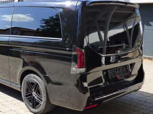 Mercedes-Benz V 300 VIP ExtraLong 4Matic Automată 237 HP Diesel — miniatura 3