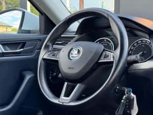 Skoda Superb Automată 120 HP Diesel — miniatura 4