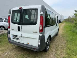 Renault trafic 8+1 locuri an fab 2012 motor 2.0 dci — miniatura 5