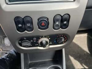 Dacia Sandero stepway 1.6 8 v  benzina  € 5 — miniatura 6
