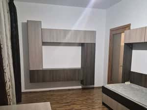 Inchiriez ap 3 camere Strand — miniatura 2