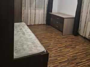 Inchiriez ap 3 camere Strand — miniatura 3