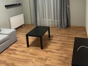 Apartament 2 camere, balcon, etaj 1, lift — miniatura 4