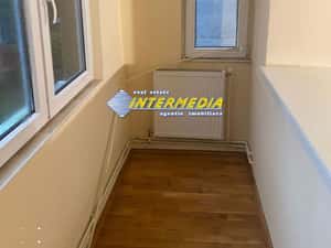 Apartament cu 3 camere Deco Foste proprietati CETATE Piata Finisat Nem — miniatura 3