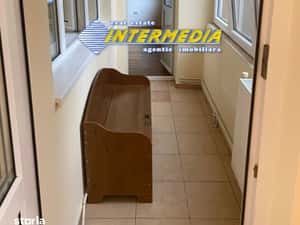 Apartament cu 3 camere Deco Foste proprietati CETATE Piata Finisat Nem — miniatura 5