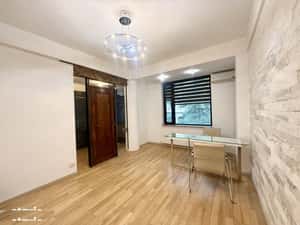 BIROU 3 CAMERE / ZONA SOS. NORDULUI - HERASTRAU