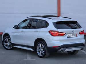 Bmw X1 / 2.0 d/ 190 Cp/ X-drive 4×4 / Automată/ Euro 6 / Panoramă / Camera / Distronic ACC / Line Assist / Alb Perlat / Keyless Go-Entry — miniatura 3
