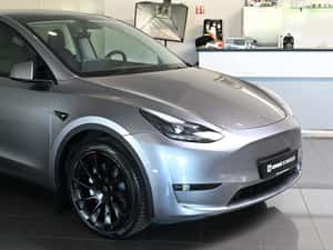 Tesla Model Y SUV 514 cp, 41.757 km, Second-hand — miniatura 7