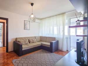 2 camere | Piata Gorjului | metrou | bloc reabilitat | 0% COMISION — miniatura 1