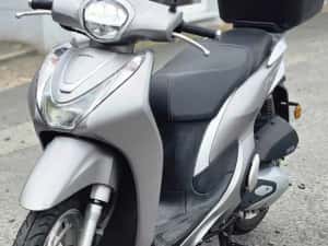 Honda SH 125 2023 4700km import Germania — miniatura 10