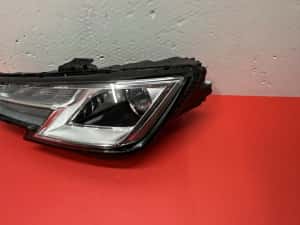 Far Audi A4 B9 xenon adaptiv 2015-2019 stanga — miniatura 2