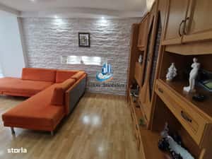 Apartament 2 camere, etaj 1, ultracentral, zona Muzeu Piatra Neamt — miniatura 6