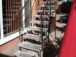SCĂRI INTERIOARE si EXTERIOARE -Balustrade INOX, Metalice, Fier Forjat — miniatura 4