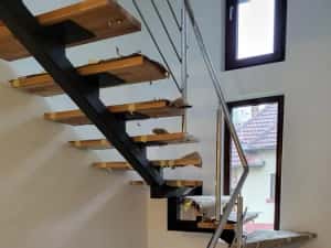 SCĂRI INTERIOARE si EXTERIOARE -Balustrade INOX, Metalice, Fier Forjat — miniatura 9