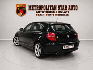 BMW 118i - 2010, 3.980 EUR — miniatura 3