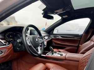 BMW 745e Plug-In Hibrid — miniatura 5