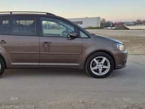 Volkswagen Touran — miniatura 3