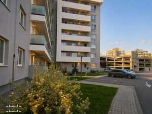 Apartament cu o camera, decomandat, etaj 6, 41mp, 400 euro