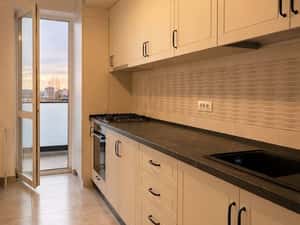 Apartament cu o camera, decomandat, etaj 6, 41mp, 400 euro — miniatura 5