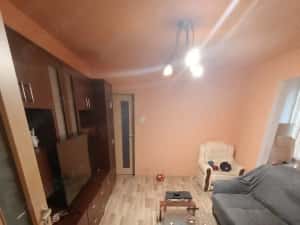 Ghe Lazar-Circumvalatiunii,1 Km de Mall,cu Centrala Proprie, Mobilat Decent,Liber,Merita Văzut,315 E — miniatura 1