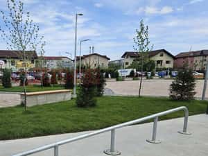 Garsoniera - Sos Oltenitei - Parc Laurentiu Raiciu — miniatura 3