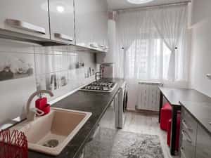 inchiriez Apartament 2 camere semidecomandat - Palas — miniatura 4