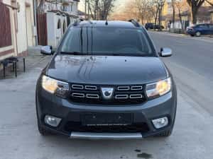 Logan MCV Stepway 2017 74.000KM — miniatura 9