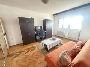 Apartament cu balcon și bucătărie separată, 60 mp — miniatura 3