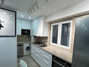 Apartament lux 4 camere Corneliu Coposu, la 8 minute de metrou Unirii — miniatura 5