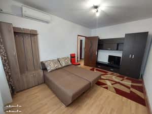 Inchiriez garsoniera Etaj 3 Zona M-uri 1000 lei lunar