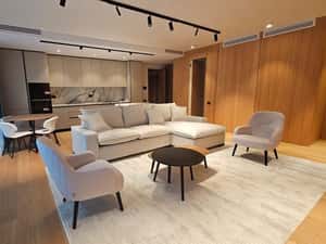 Închiriere Apartament Unic 3 Camere în Zona Primăverii