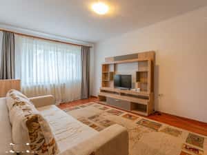 Garsonieră de 32 mp cu bucătărie separată, parter, zona Piața Astra — miniatura 1