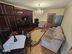 Apartament 3 camere,et.1,bloc izolat,70mp,lift nou,pivnită — miniatura 4
