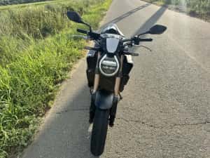 Honda Cb 650R E-Clutch 2025 A2 naked — miniatura 3
