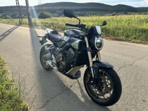 Honda Cb 650R E-Clutch 2025 A2 naked — miniatura 4