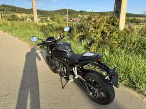 Honda Cb 650R E-Clutch 2025 A2 naked — miniatura 6