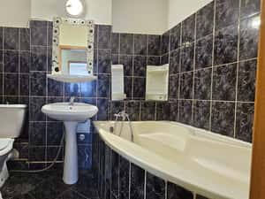 Apartament 2 camere Centru -Civic,decomandat,liber,110000 Euro — miniatura 6
