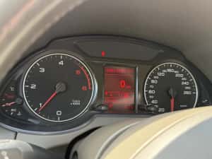 AUDI Q5 / 2010 / 2.0 Diesel / 4x4 quattro / 238.000km — miniatura 5