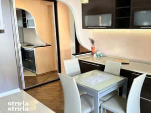 Parcare Privata-Zona Centrala-Masina de Spalat Vase
