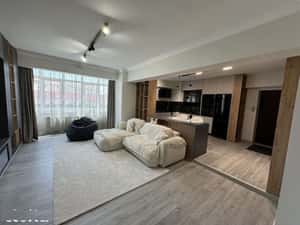 Apartament 4 camere