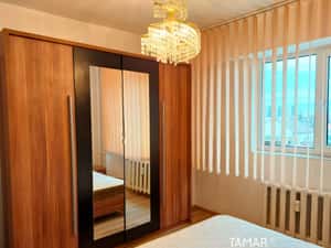 Apartament 3 camere de închiriat – zona Intim, ideal pentru familie — miniatura 3