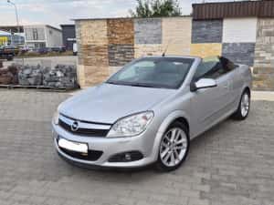 Opel astra h/cabrio 1.9,150cp — miniatura 2