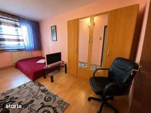 Apartament 3 camere decomandate | Astra | Etaj 1 | Zonă excelentă — miniatura 6