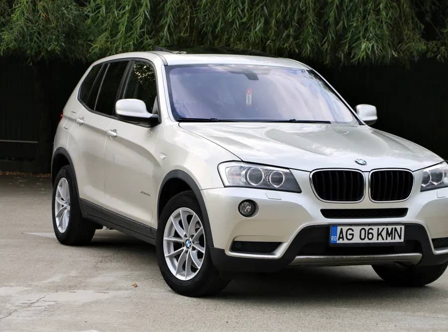 BMW X3 F25 an 2012 2.0 diesel — fotografie 1 din 10