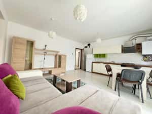 Langa benzinaria ESO, disponibil imediat, mobilat si utilat. — miniatura 1