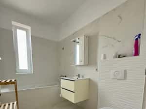 Langa benzinaria ESO, disponibil imediat, mobilat si utilat. — miniatura 10