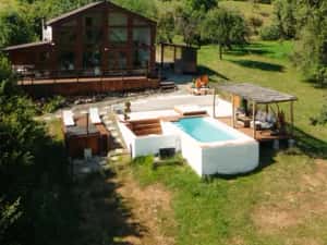 Cabana premium cu piscină pentru relaxare totală — miniatura 9