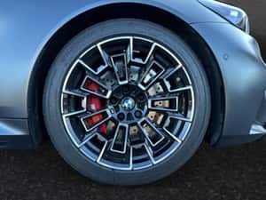 BMW M5 Hibrid Second-Hand 2025 727 cp — miniatura 4